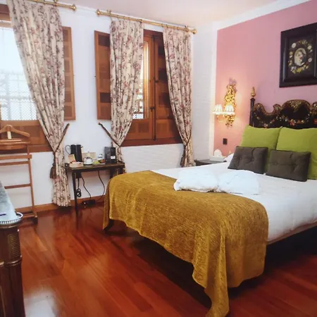 La Llave De La Juderia Boutique Cordoba