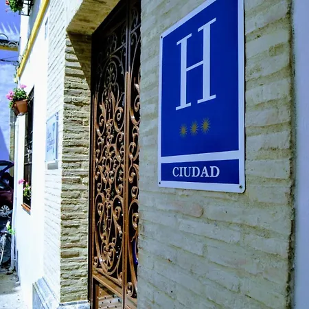 Hotel Boutique La Llave De La Judería 3*