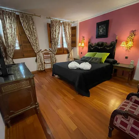 Hotel Boutique La Llave De La Judería 3*